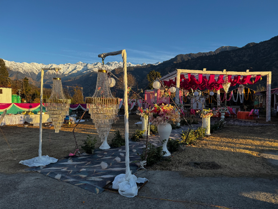 resort near triyuginarayan temple